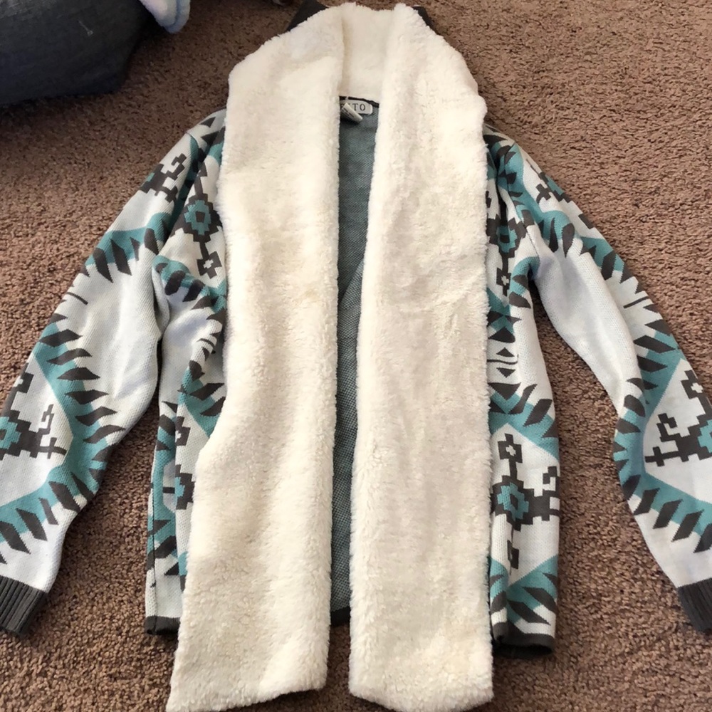 Fall sweater with velvet and fur- not real fur